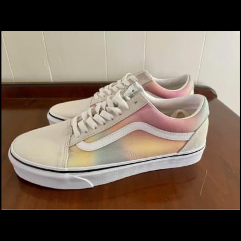 New Vans Old Skool 7.5 Men/ 9 Women